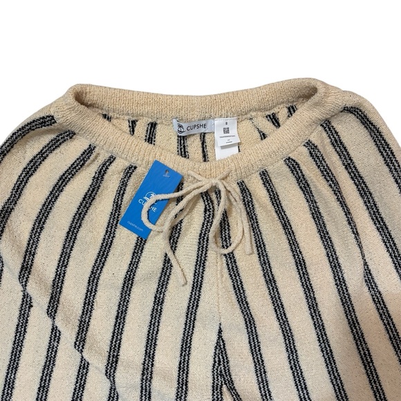 NWT Cream and Black Knit Pants - Picture 3 of 6